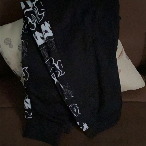 Its brand new .never use but its tag removed . - Picture 1 of 2